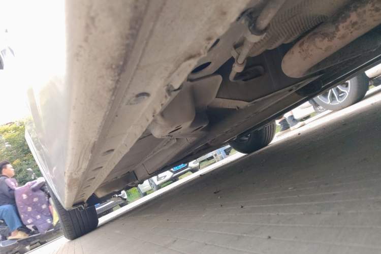 Used Chevrolet Cruze 2013 1.6L SL MT Chassis Rear Left
