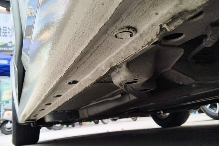 Used Chevrolet Cruze 2013 1.6L SL MT Chassis Rear Left