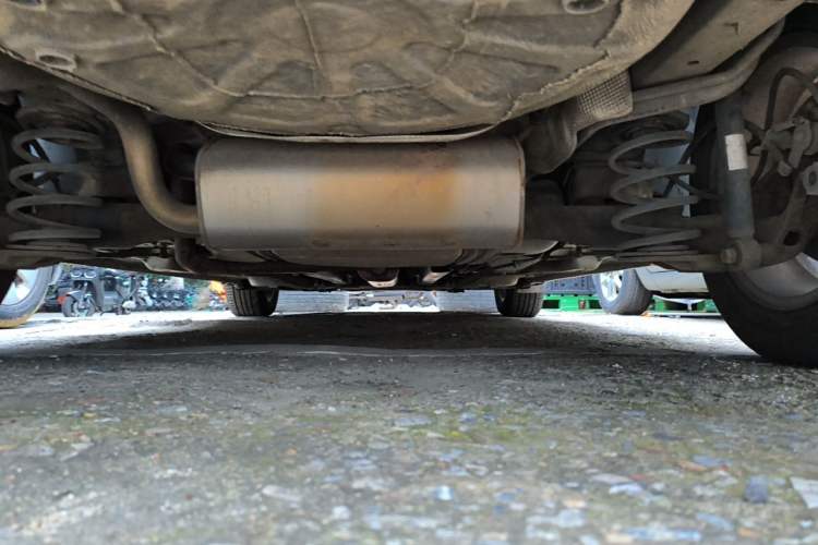 Used Chevrolet Cruze 2013 1.6L SE AT Chassis Rear