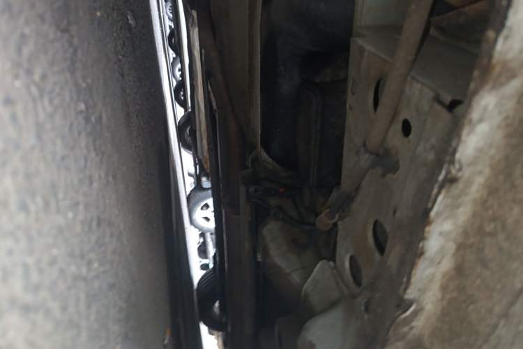 Used Chevrolet Cruze 2013 1.6L SL MT Chassis Rear Right