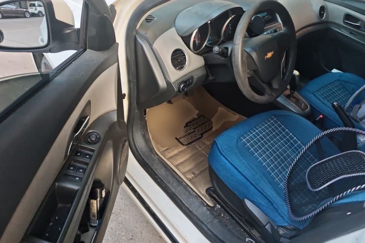 Used Chevrolet Cruze 2013 1.6L SL Grand Edition Automatic Driver Seat