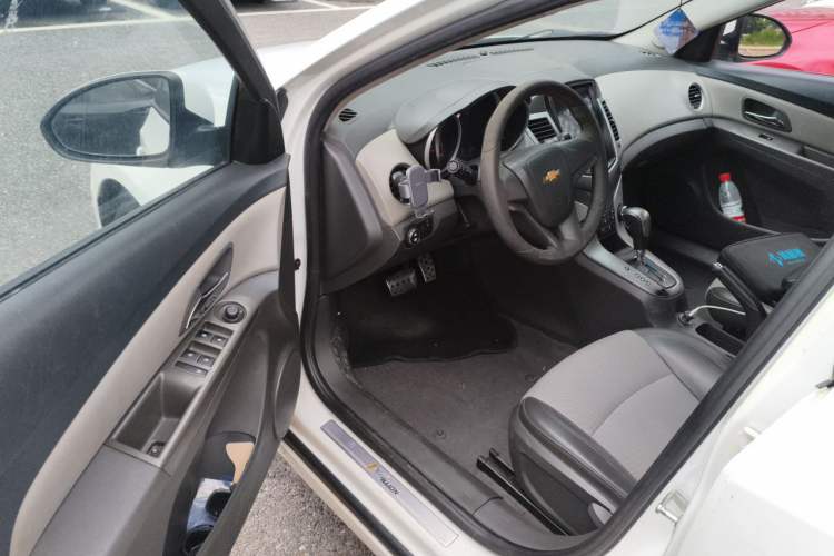 Used Chevrolet Cruze 2013 1.6L SL Grand Edition Automatic Driver Seat