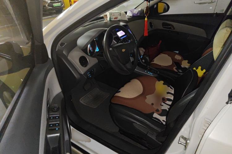 Used Chevrolet Cruze 2013 1.8L SE AT Driver Seat