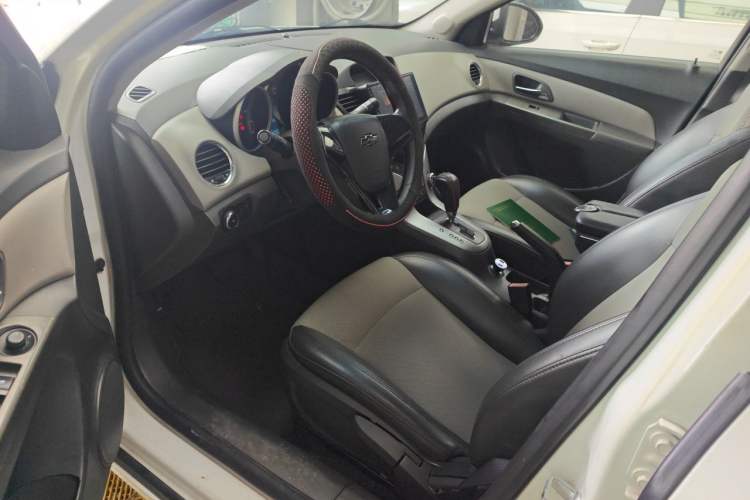 Used Chevrolet Cruze 2013 1.6L SL Grand Edition Automatic Driver Seat