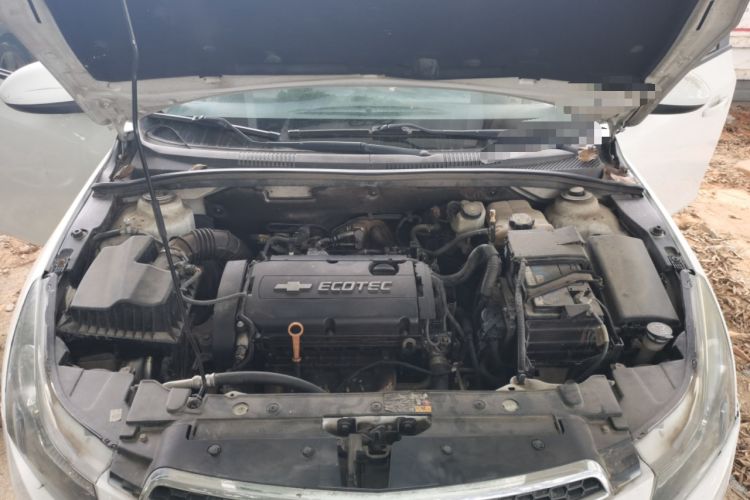 Used Chevrolet Cruze 2013 Hatchback 1.6L Automatic Luxury Model Engine Bay