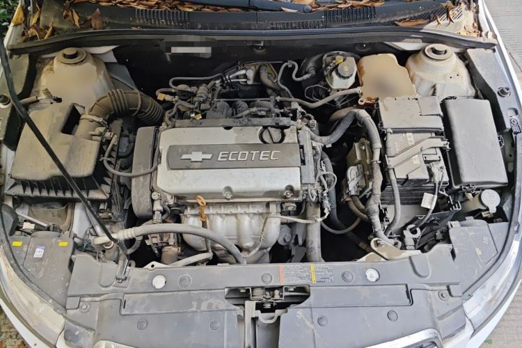 Used Chevrolet Cruze 2013 1.6L SL MT Engine Bay
