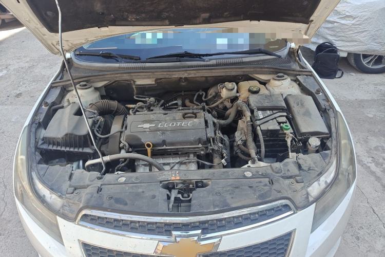 Used Chevrolet Cruze 2013 1.6L SL MT Engine Bay