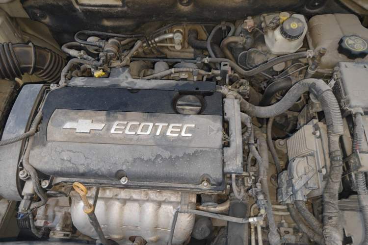 Used Chevrolet Cruze 2013 1.6L SE AT Engine Bay