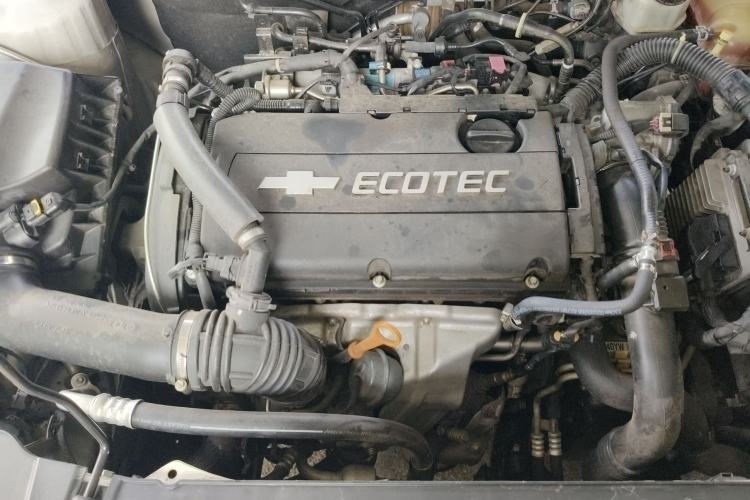 Used Chevrolet Cruze 2013 Hatchback 1.6T Automatic Flagship Model Engine Bay