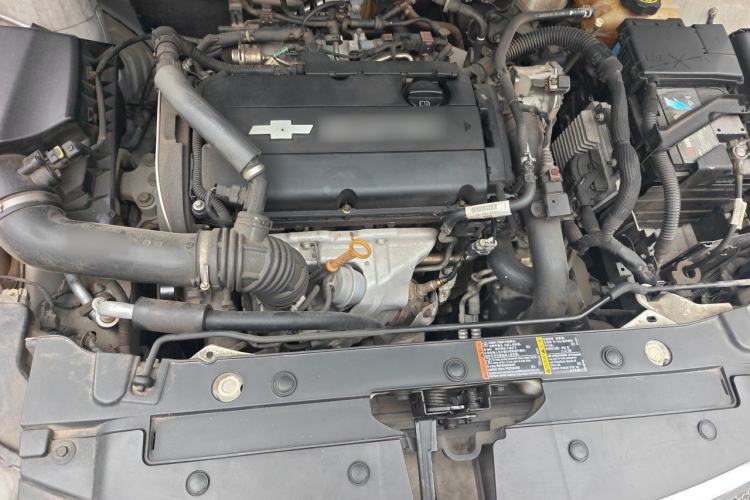 Used Chevrolet Cruze 2013 Hatchback 1.6T Automatic Flagship Model Engine Bay