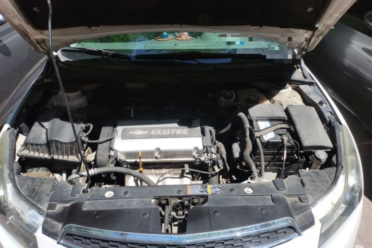 Used Chevrolet Cruze 2013 1.8L SE AT Engine Bay