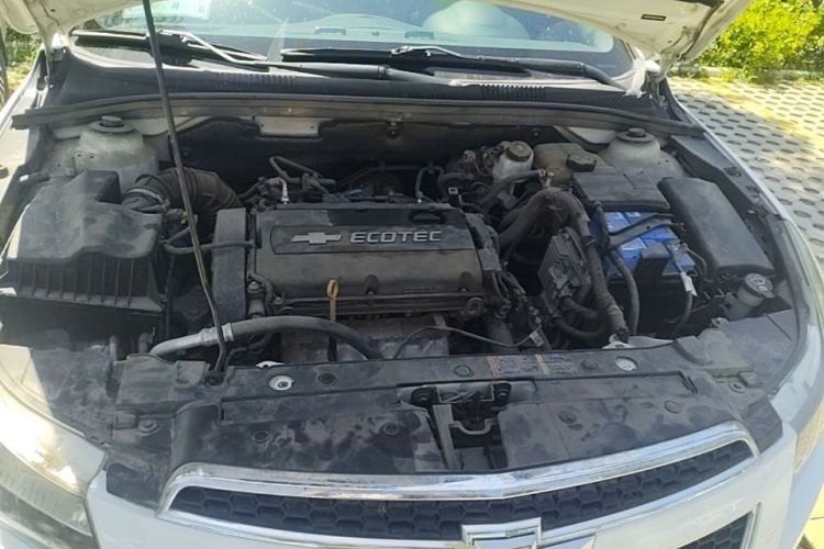 Used Chevrolet Cruze 2013 1.8L SE AT Engine Bay