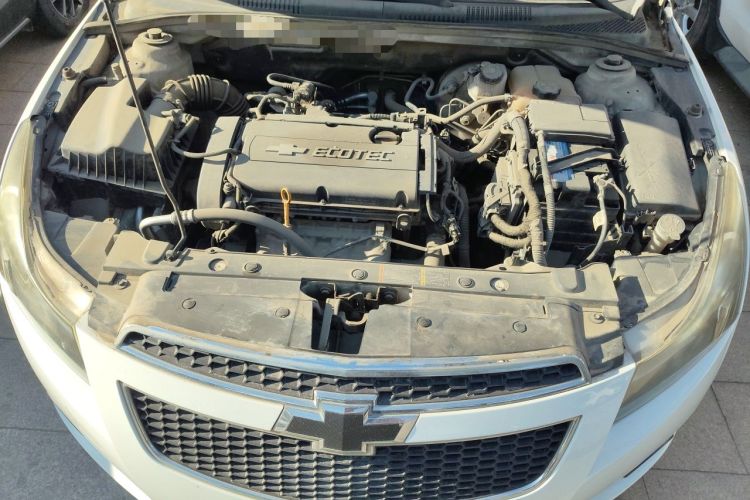 Used Chevrolet Cruze 2013 1.6L SE MT Engine Bay