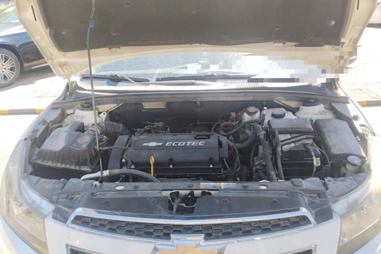 Used Chevrolet Cruze 2013 1.6L SE AT Engine Bay