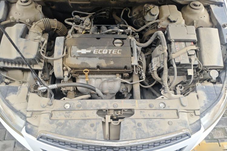 Used Chevrolet Cruze 2013 1.6L SE MT Engine Bay