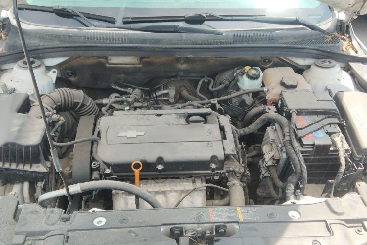 Used Chevrolet Cruze 2013 1.6L SE MT Engine Bay