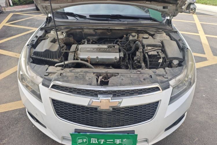 Used Chevrolet Cruze 2013 1.8L SE AT Engine Bay