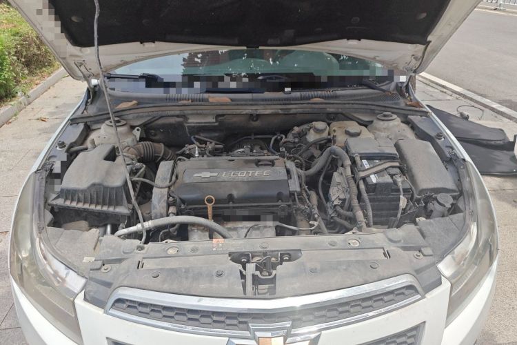 Used Chevrolet Cruze 2013 1.8L SE AT Engine Bay