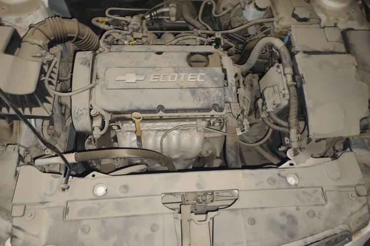 Used Chevrolet Cruze 2013 1.6L SL Sunroof Edition MT Engine Bay