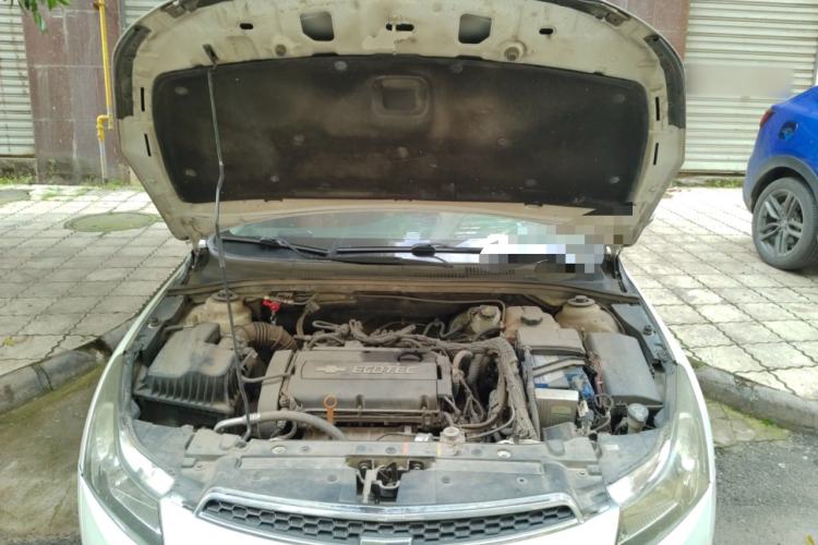 Used Chevrolet Cruze 2013 1.6L SL MT Engine Bay