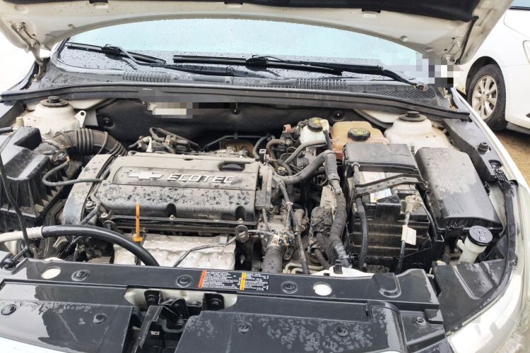 Used Chevrolet Cruze 2013 1.8L SE AT Engine Bay