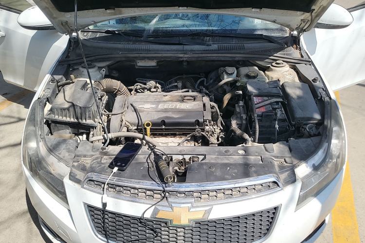 Used Chevrolet Cruze 2013 1.6L SE MT Engine Bay