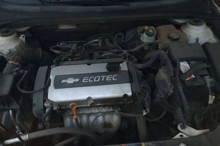 Used Chevrolet Cruze 2013 1.6L SE MT Engine Bay