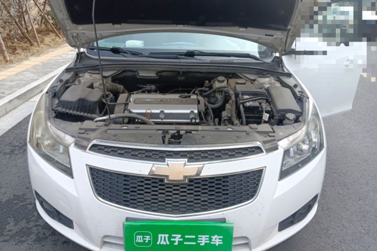 Used Chevrolet Cruze 2013 1.6L SE AT Engine Bay