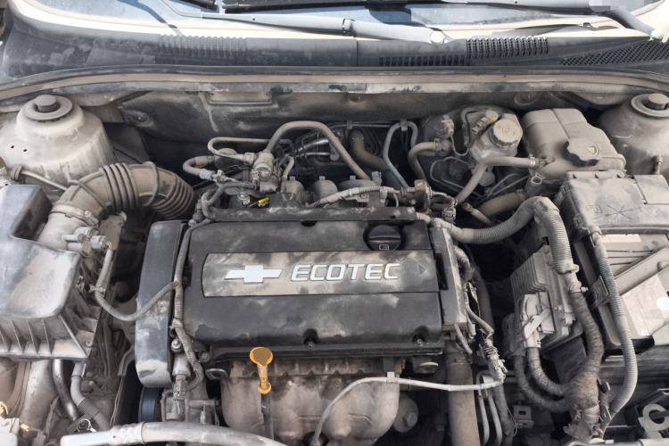 Used Chevrolet Cruze 2013 1.6L SE AT Engine Bay