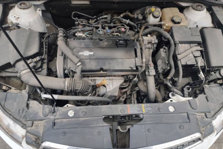 Used Chevrolet Cruze 2013 Hatchback 1.6T Automatic Flagship Model Engine Bay