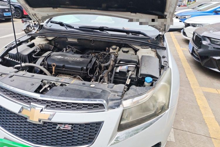 Used Chevrolet Cruze 2013 1.8L SE AT Engine Bay Left