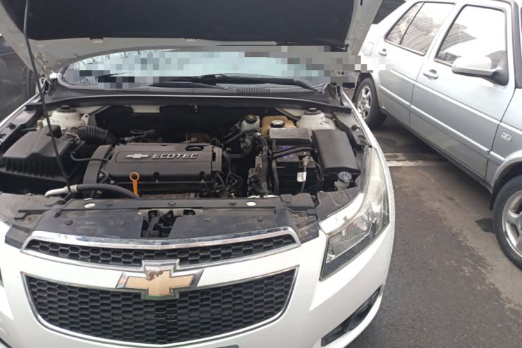 Used Chevrolet Cruze 2013 1.6L SL MT Engine Bay Left