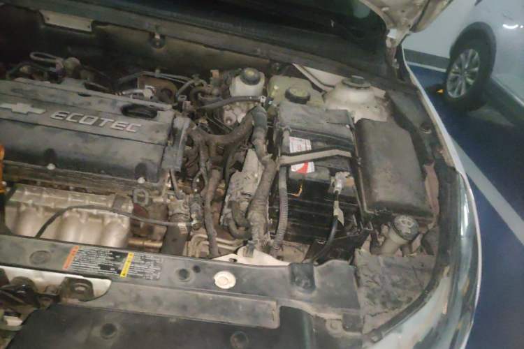 Used Chevrolet Cruze 2013 1.6L SE AT Engine Bay Left