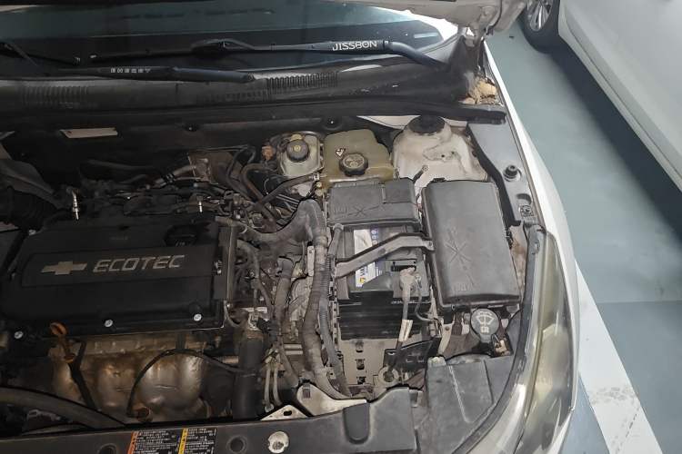 Used Chevrolet Cruze 2013 1.8L SE WTCC Edition AT Engine Bay Left