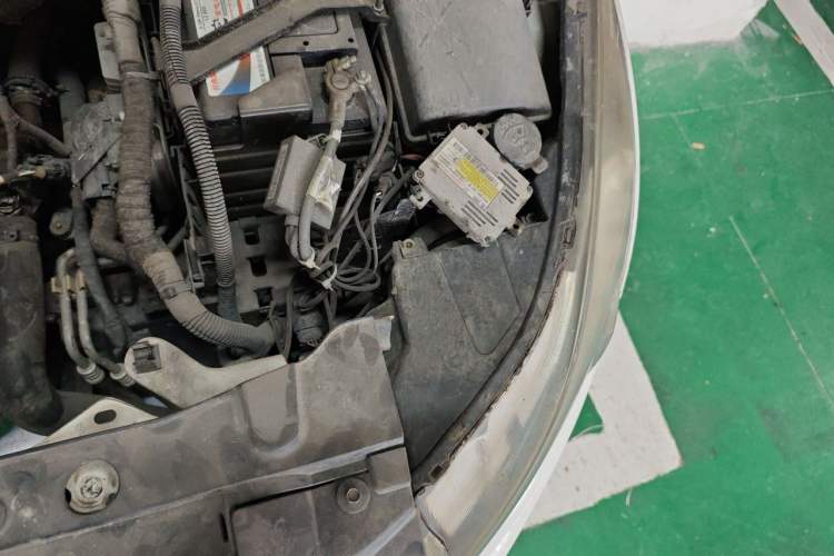 Used Chevrolet Cruze 2013 1.8L SE AT Engine Bay Left