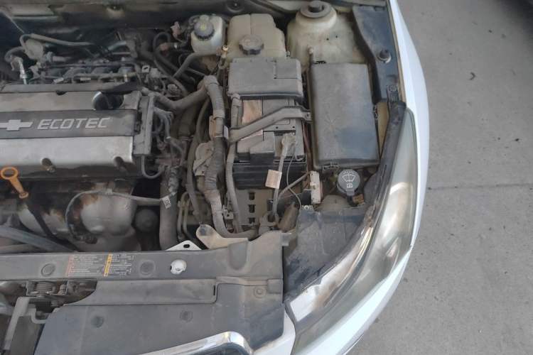 Used Chevrolet Cruze 2013 1.8L SE AT Engine Bay Left