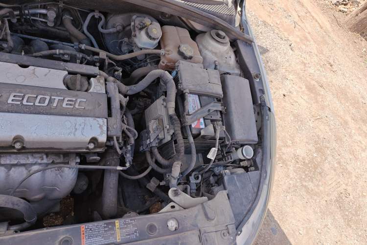 Used Chevrolet Cruze 2013 Hatchback 1.6L Manual Luxury Model Engine Bay Left