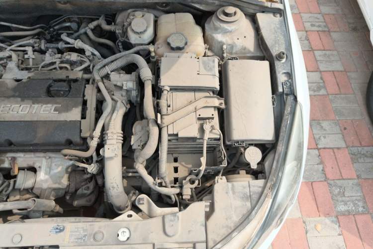 Used Chevrolet Cruze 2013 Hatchback 1.6T Automatic Flagship Model Engine Bay Left