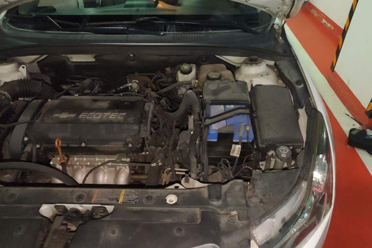 Used Chevrolet Cruze 2013 1.6L SL Grand Edition Automatic Engine Bay Left
