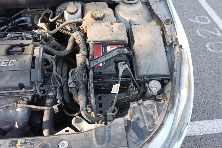 Used Chevrolet Cruze 2013 Hatchback 1.6L Manual Luxury Model Engine Bay Left