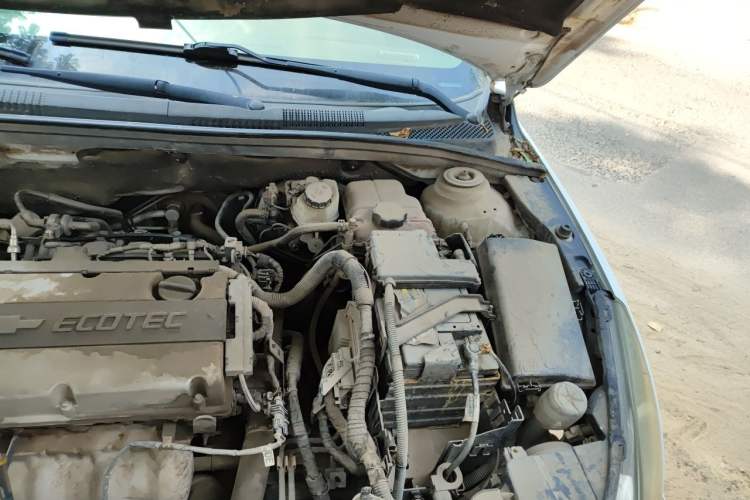 Used Chevrolet Cruze 2013 1.8L SE AT Engine Bay Left