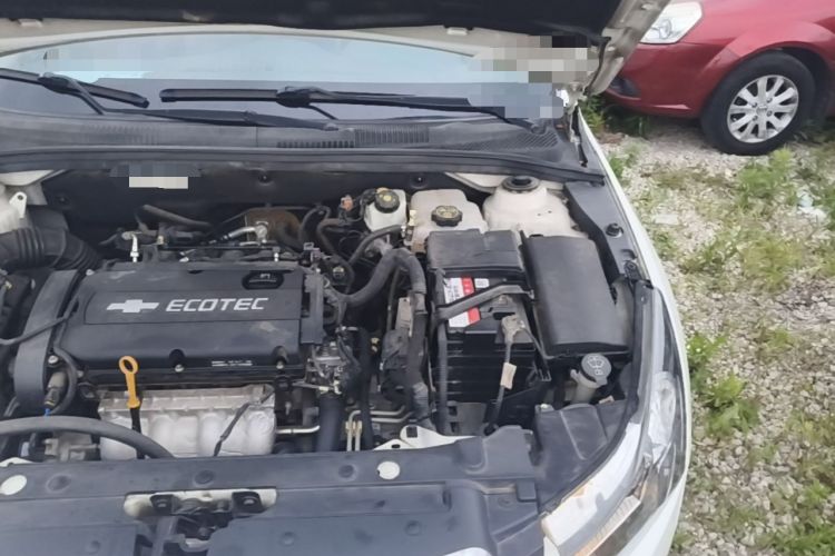 Used Chevrolet Cruze 2013 1.8L SE AT Engine Bay Left