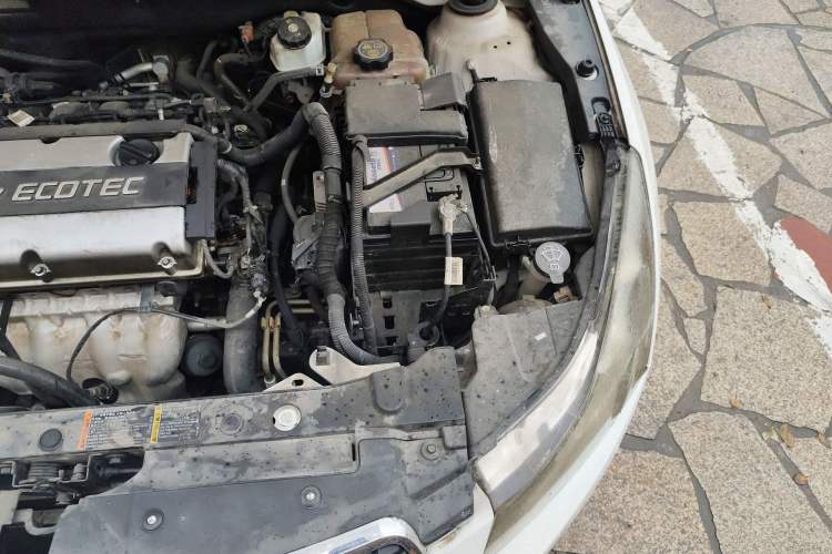 Used Chevrolet Cruze 2013 1.8L SE AT Engine Bay Left