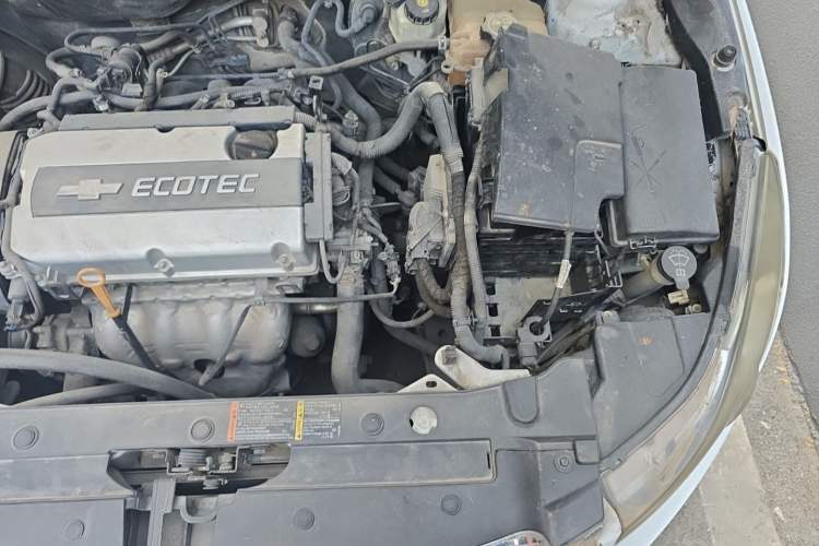 Used Chevrolet Cruze 2013 1.6L SL Grand Edition Manual Transmission Engine Bay Left