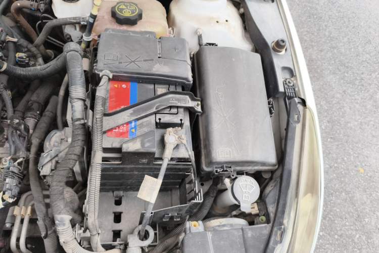 Used Chevrolet Cruze 2013 1.8L SE AT Engine Bay Left