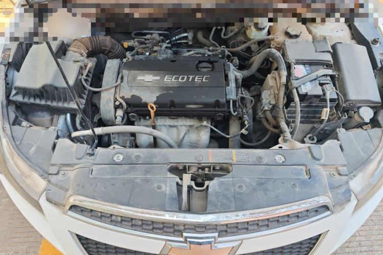 Used Chevrolet Cruze 2013 1.6L SE MT Engine Bay