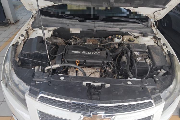 Used Chevrolet Cruze 2013 1.8L SE AT Engine Bay