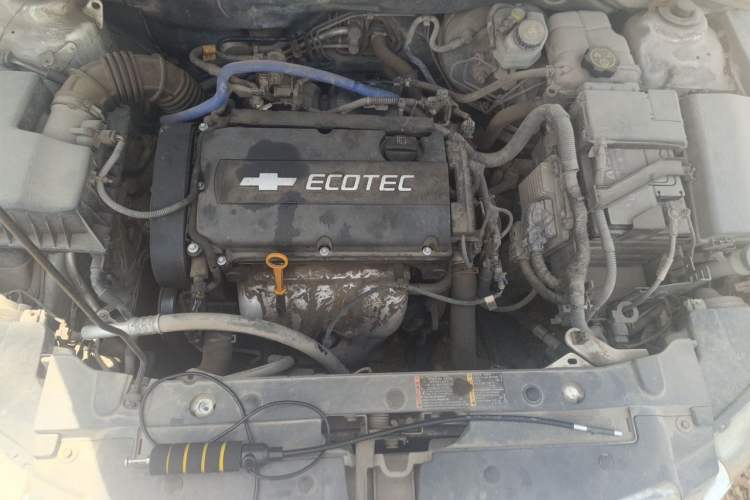 Used Chevrolet Cruze 2013 1.6L SL MT Engine Bay