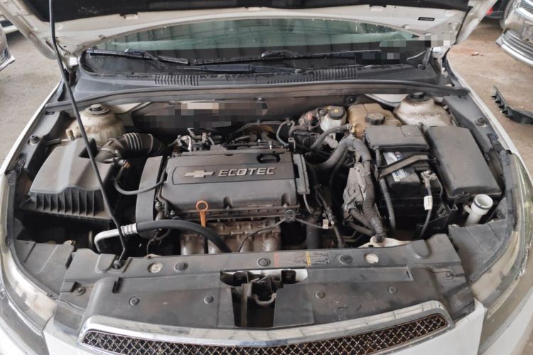 Used Chevrolet Cruze 2013 1.8L SE AT Engine Bay