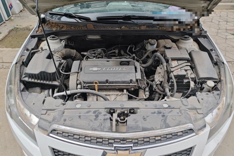 Used Chevrolet Cruze 2013 1.6L SL MT Engine Bay